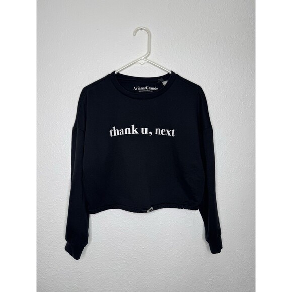 H&M Tops - H&M Ariana Grande 7 Rings Cropped Thank U Next Black Pullover Sweatshirt Small